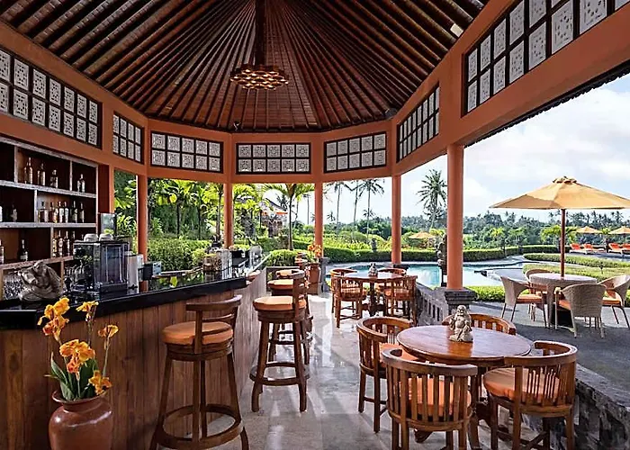 Swan Paradise A Pramana Experience ホテル バリ島